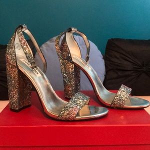 Steve Madden- Carrson- Glitter block heels